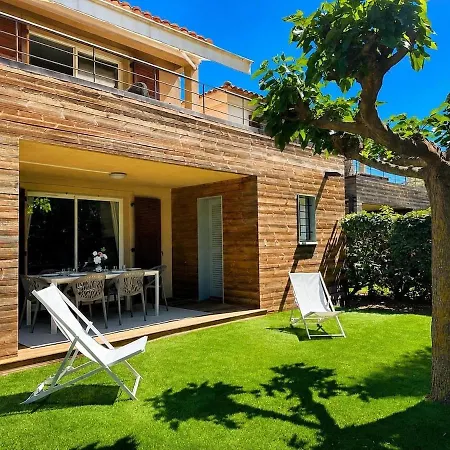 Pinarello, Modern Apartment, Pool, Within Walking Distance Apartment