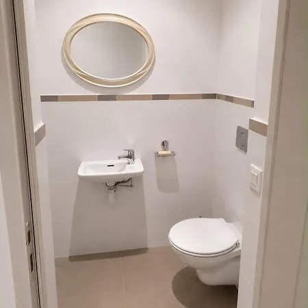 Pinarello, Modern Apartment, Pool, Within Walking Distance